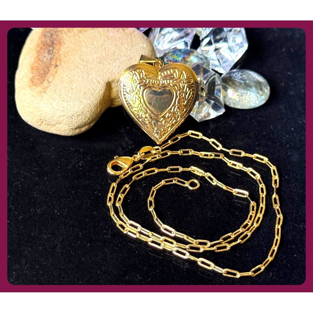 Gold Heart Locket Necklace | Classic Romantic Keepsake Pendant 18k Gold Filled